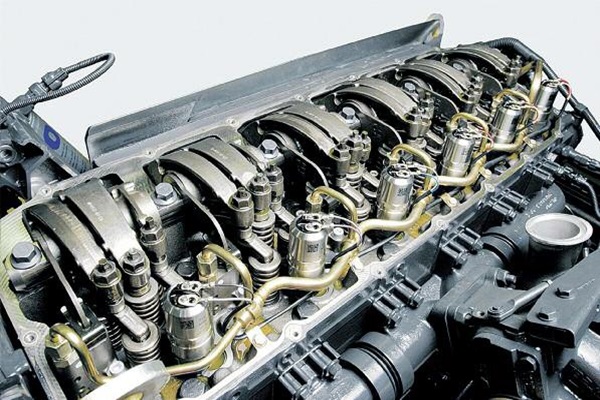 Turbo Brasil: tecnologia na manutenção de motores de equipamento de vias!